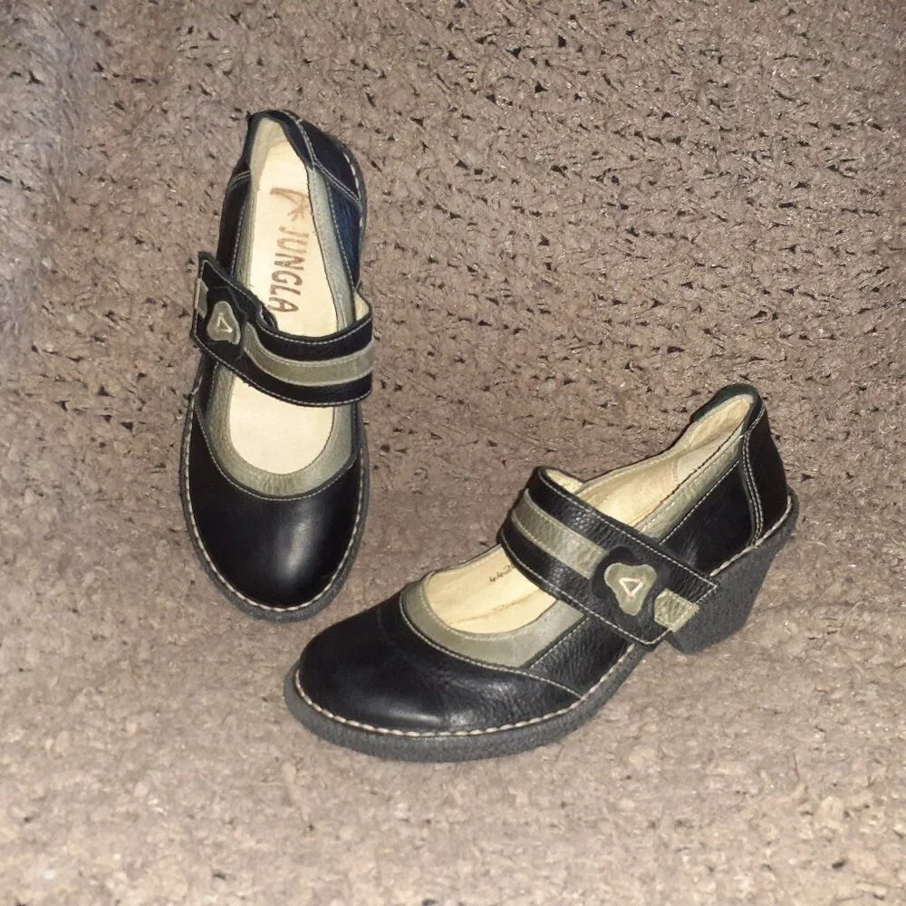 JUNGLA-Black/Gray  Leather Mary Jane Flats-Crepe Rubber Soles-Sz 37-Near Mint